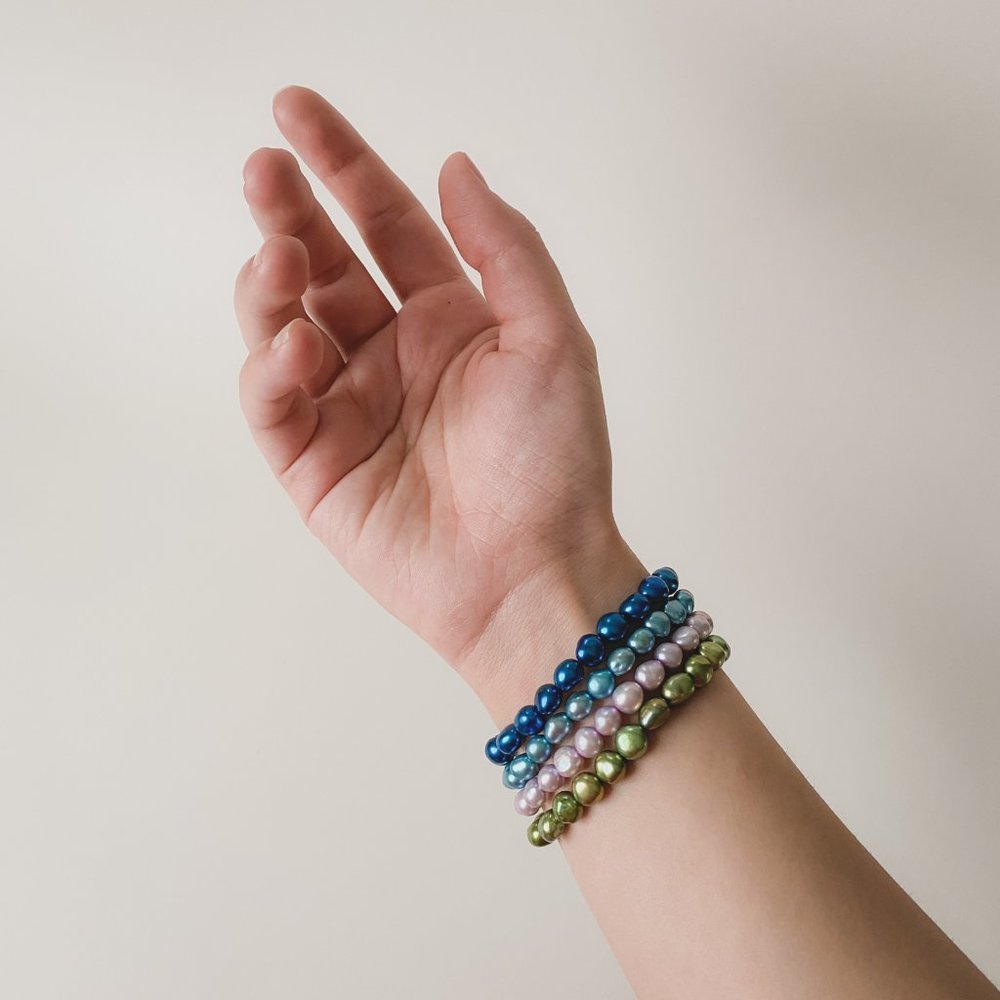 Natural Freshwater Pearl Dyed Blue Green Purple Set of Four Stretch Bracelets - Picture 4 of 10